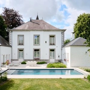 Piscine enterrée élégante